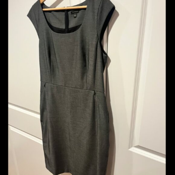 Ann Taylor - Scoop Neck Sheath Dress in Bi-Stretch (Gray) - Picture 2 of 7